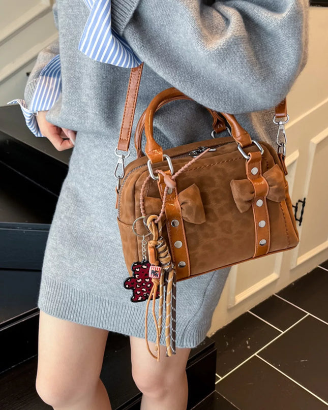 cfe06047dbf14f328361ad5b1054d201-Max-Origin